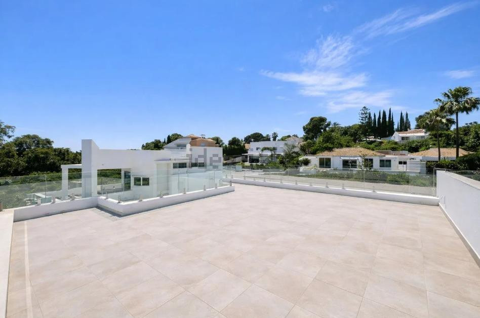 Huis te koop in Estepona | 6 slaapkamers H5295169