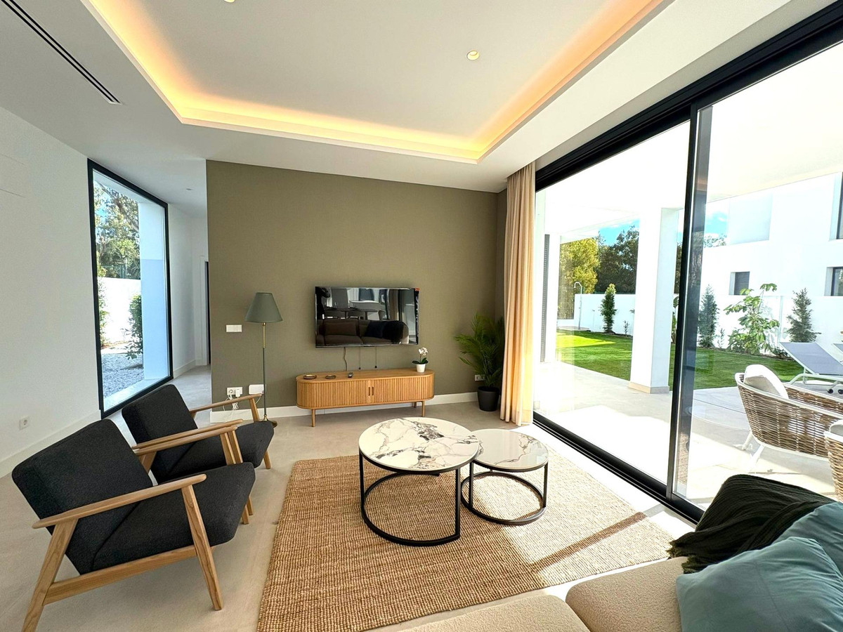 Huis te koop in Estepona | 6 slaapkamers H5295169