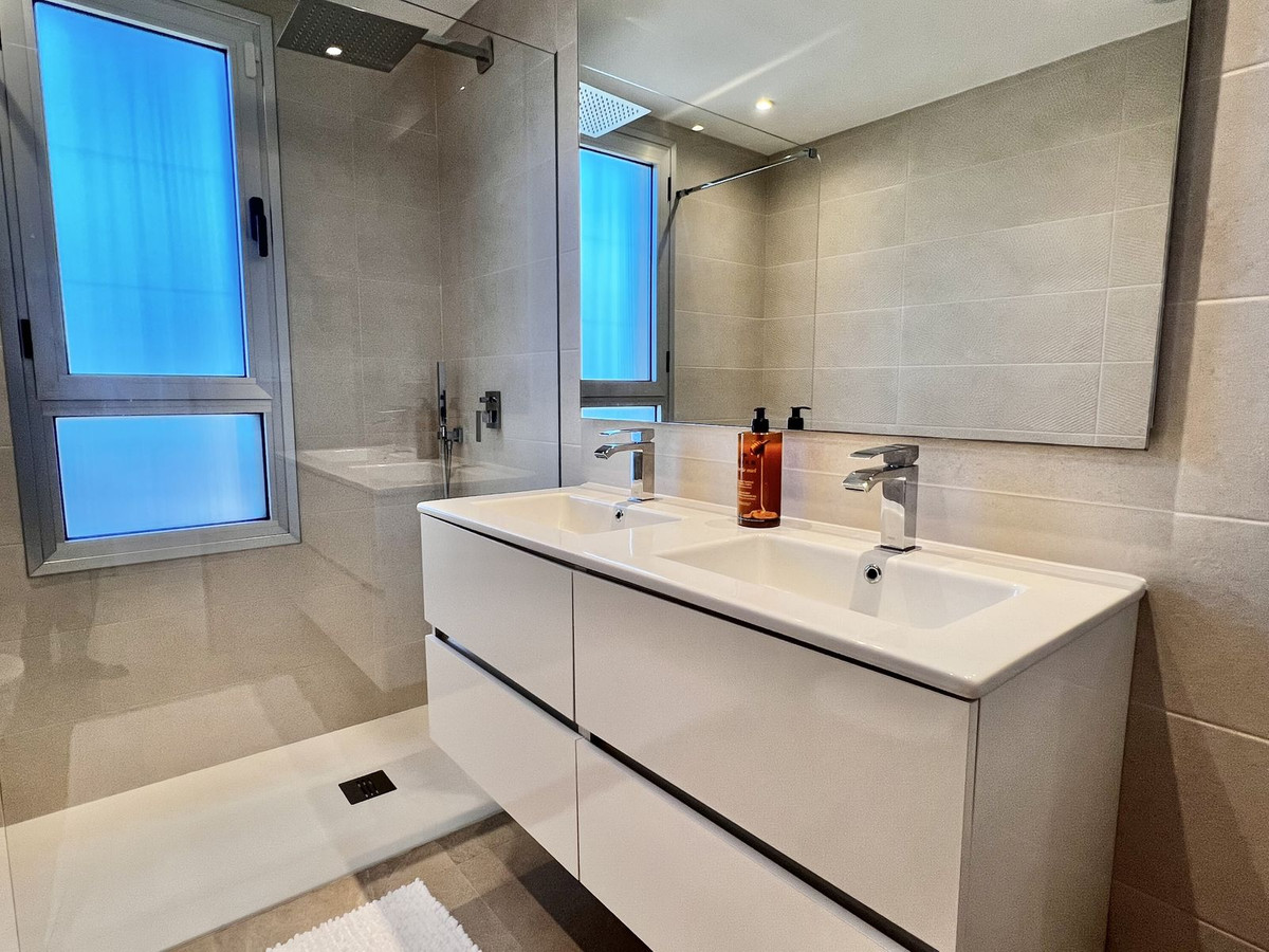 Huis te koop in Estepona | 3 slaapkamers H5295301