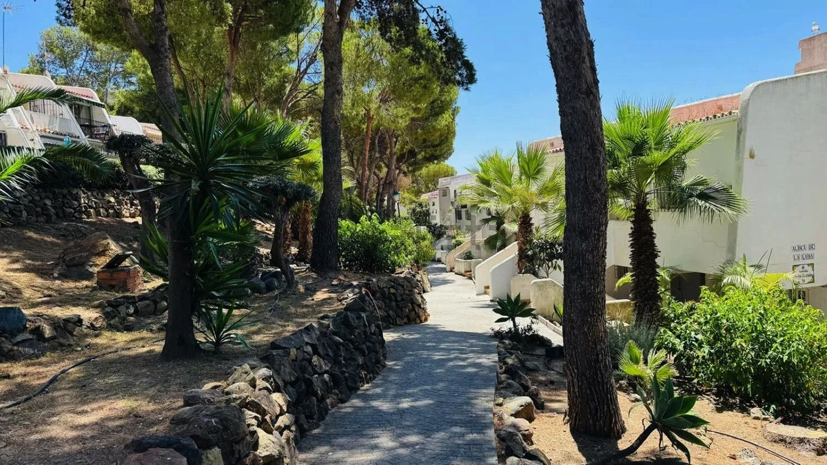 Duplex te koop in Estepona | 1 slaapkamers H5299906