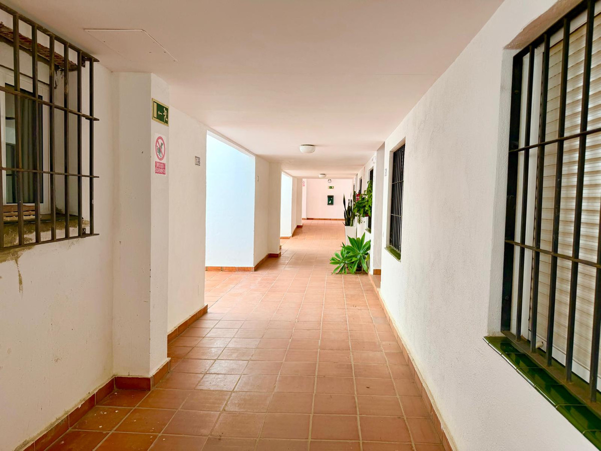 Duplex te koop in Estepona | 1 slaapkamers H5300833