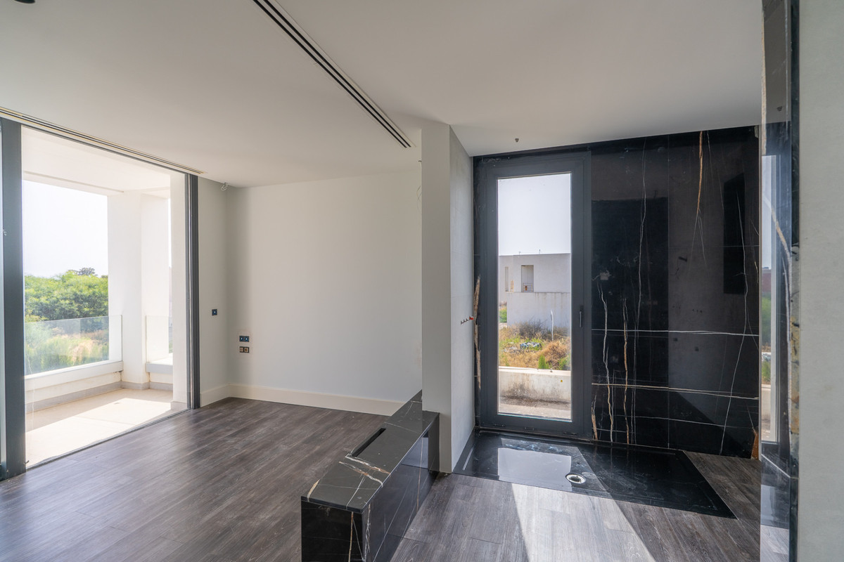 Huis te koop in Estepona | 3 slaapkamers H5302870