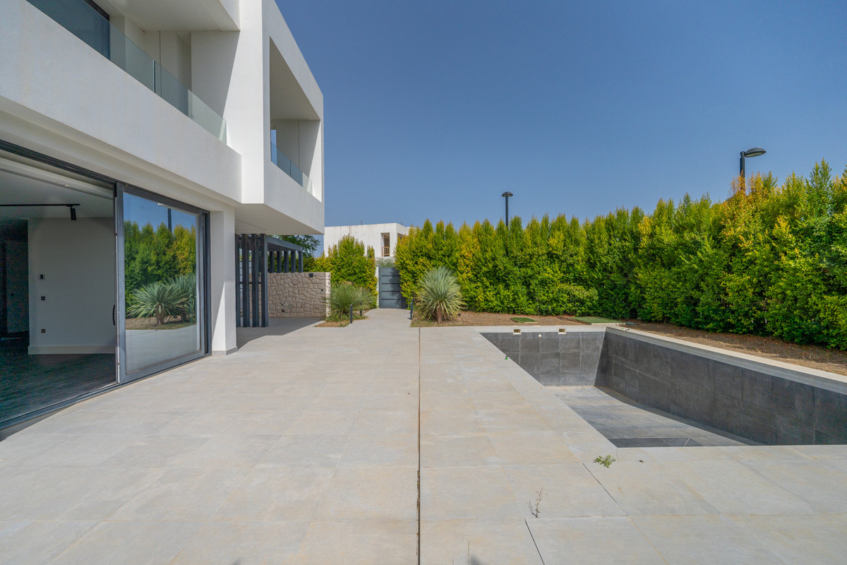 Huis te koop in Estepona | 3 slaapkamers H5302870