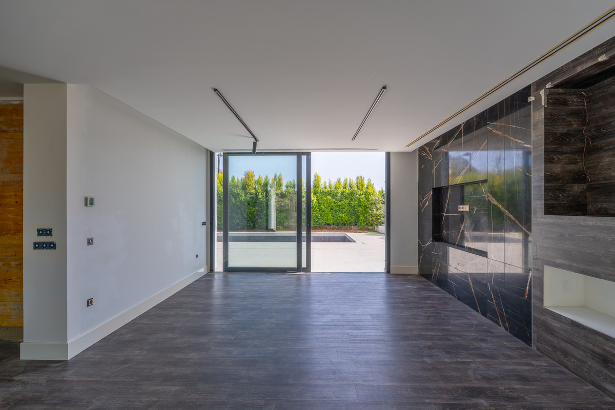 Huis te koop in Estepona | 3 slaapkamers H5302870