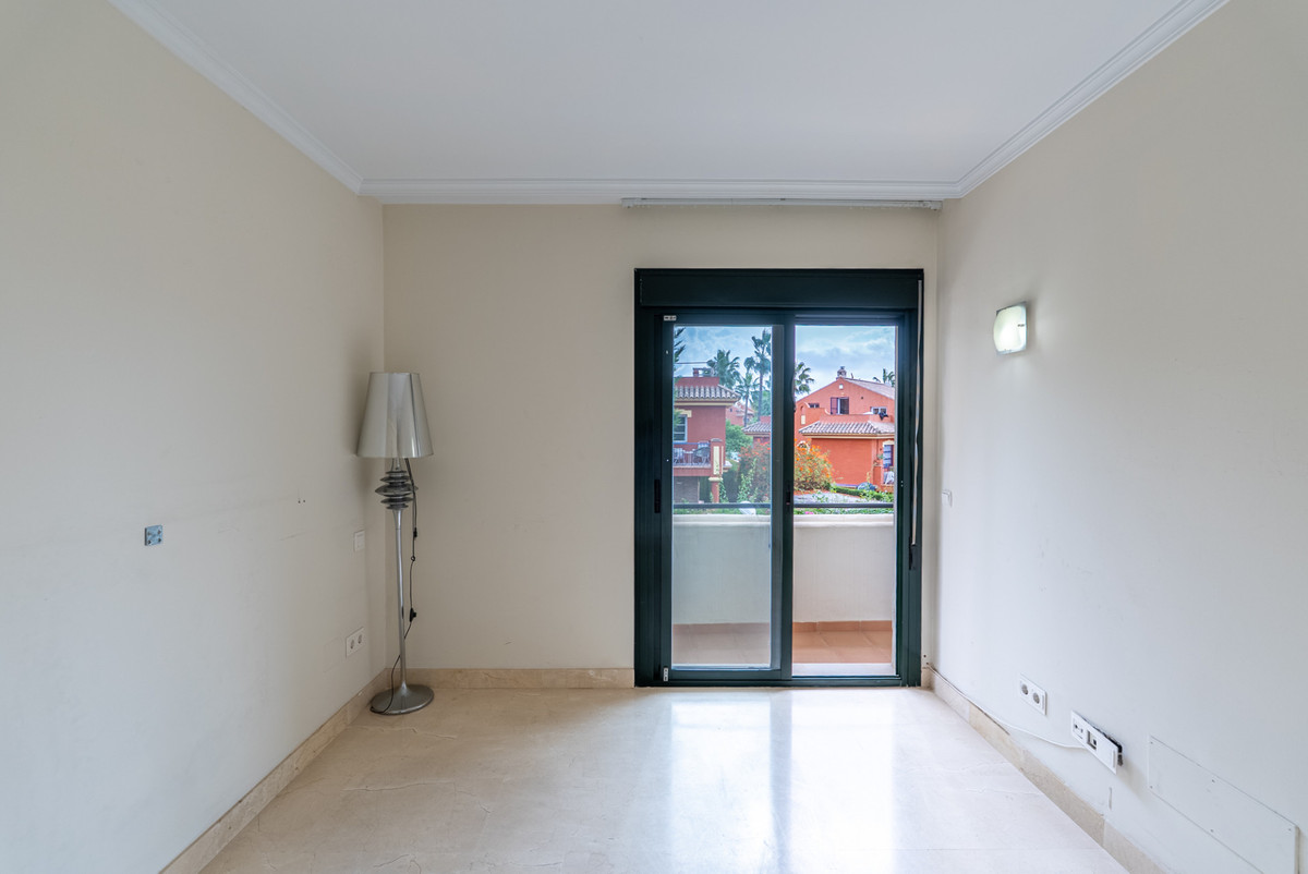 Huis te koop in Estepona | 4 slaapkamers H5303122