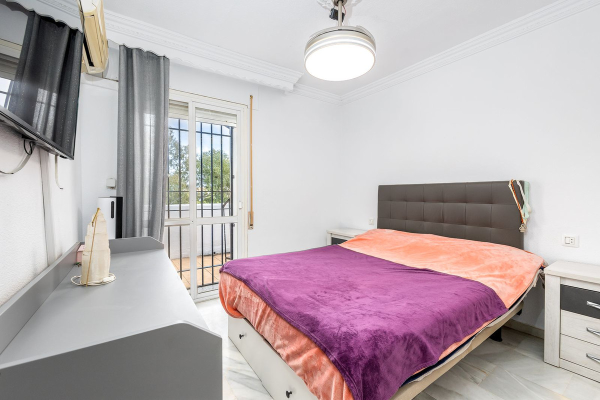 Huis te koop in Estepona | 3 slaapkamers H5304535