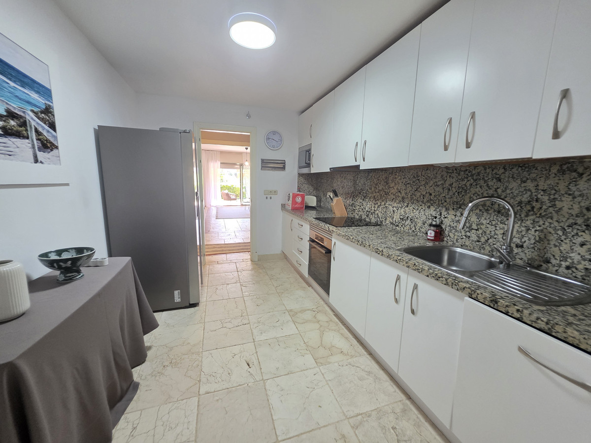 Huis te koop in Estepona | 3 slaapkamers H5305219