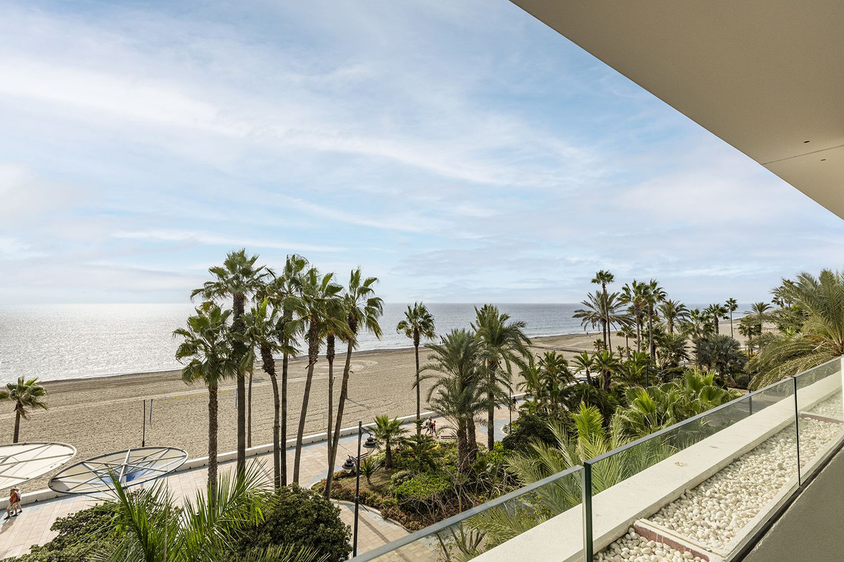 Huis te koop in Estepona | 3 slaapkamers H5305519