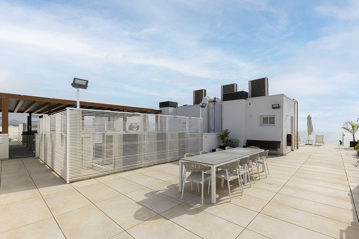 Huis te koop in Estepona | 3 slaapkamers H5305519