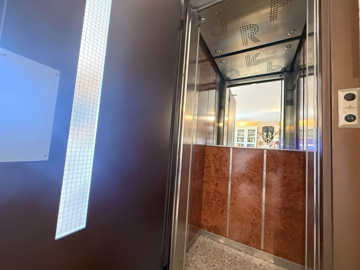 Huis te koop in Estepona | 3 slaapkamers H5307937