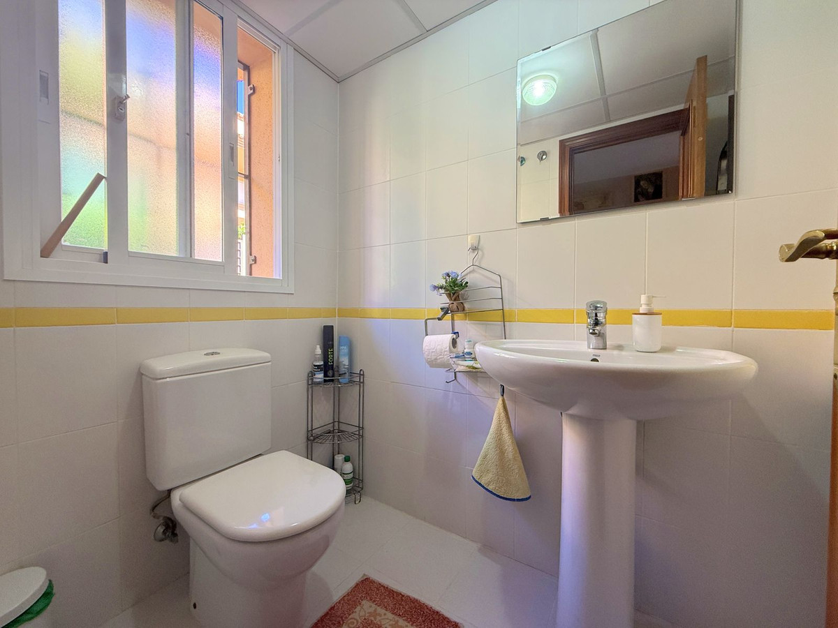 Huis te koop in Estepona | 3 slaapkamers H5307937