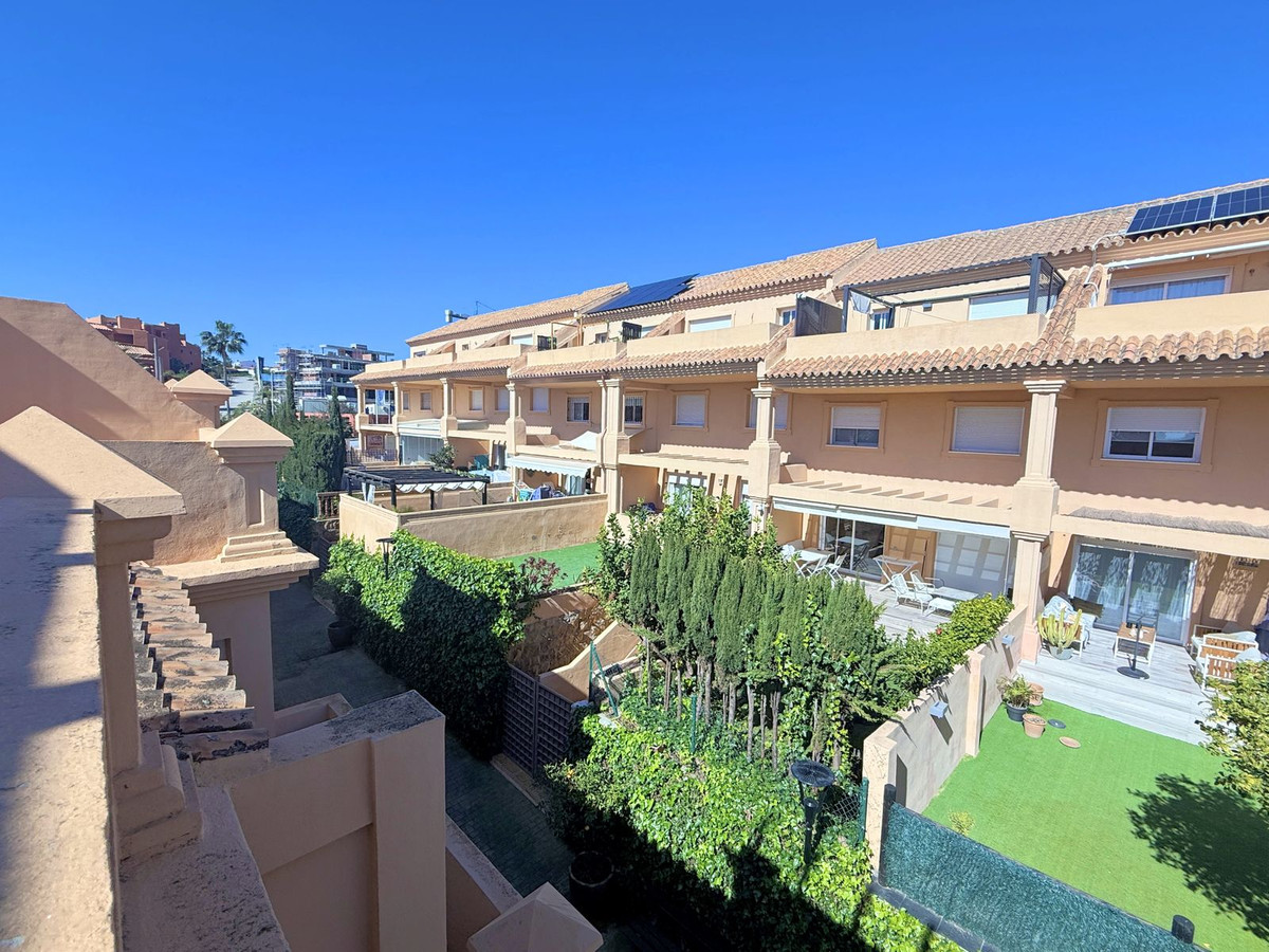 Huis te koop in Estepona | 3 slaapkamers H5307937