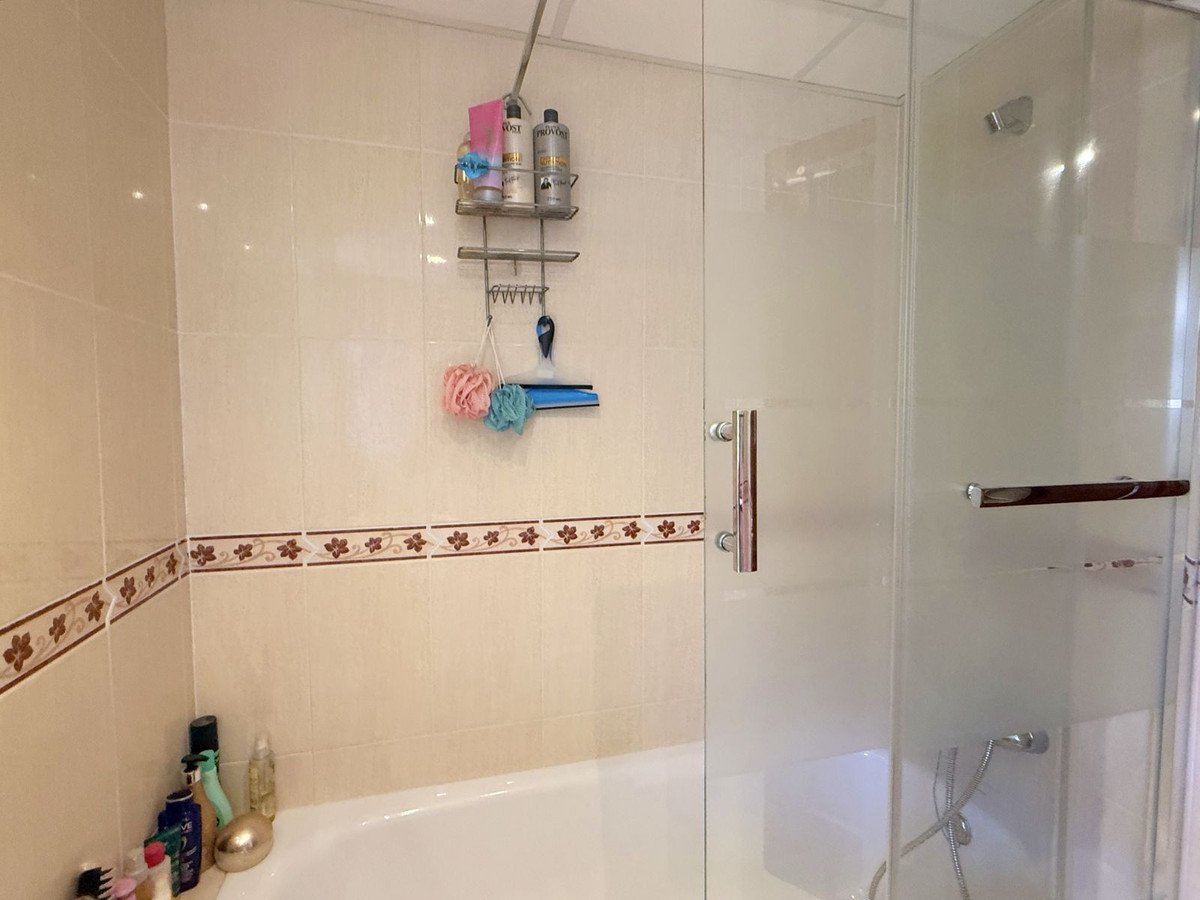 Huis te koop in Estepona | 3 slaapkamers H5307937