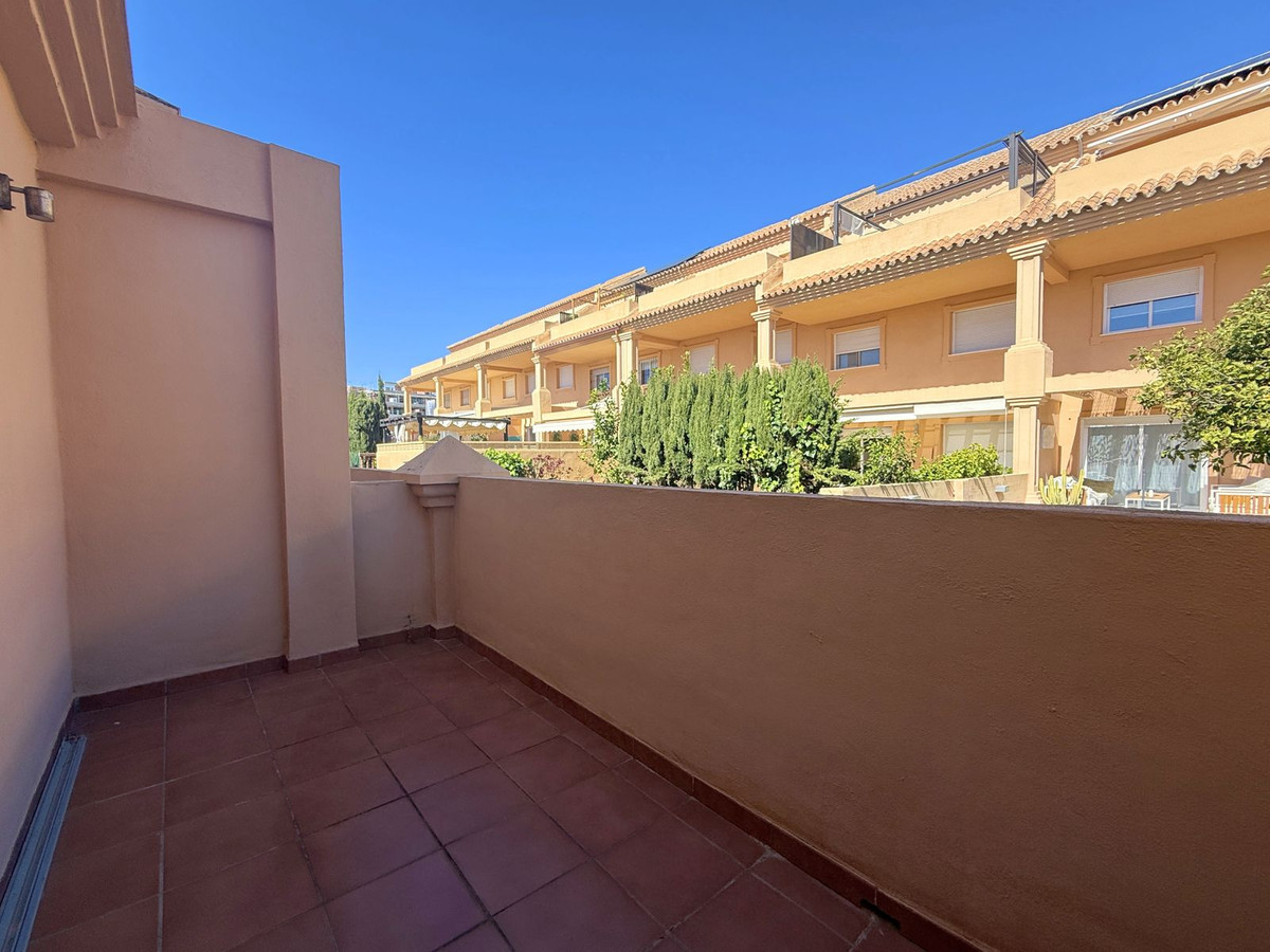 Huis te koop in Estepona | 3 slaapkamers H5307937