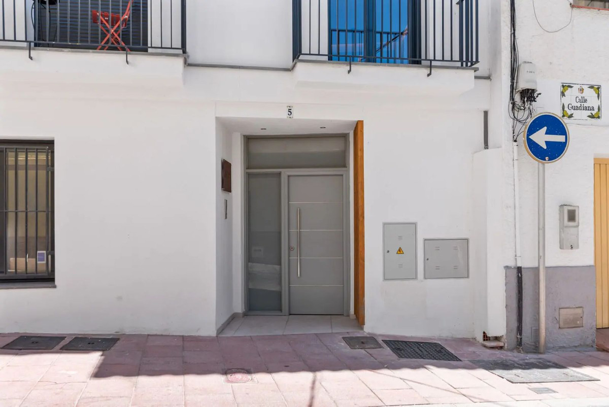 Appartement te koop in Estepona | 2 slaapkamers H5309182