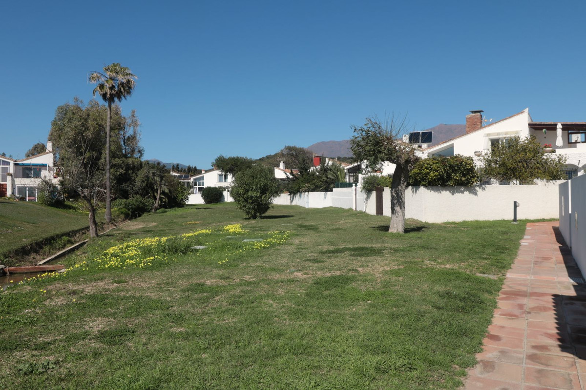 Huis te koop in Estepona | 3 slaapkamers H5310574