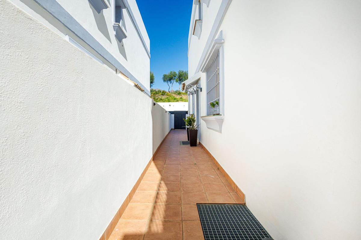 Huis te koop in Estepona | 3 slaapkamers H5311315