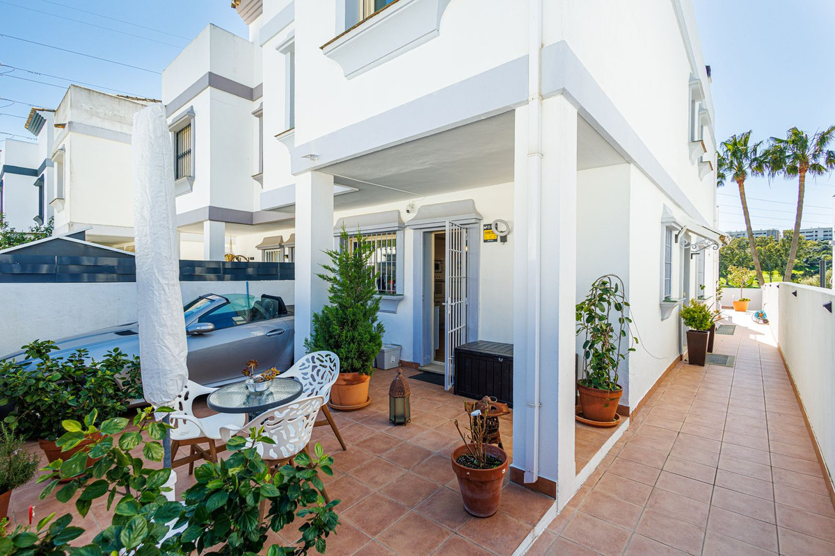 Huis te koop in Estepona | 3 slaapkamers H5311315