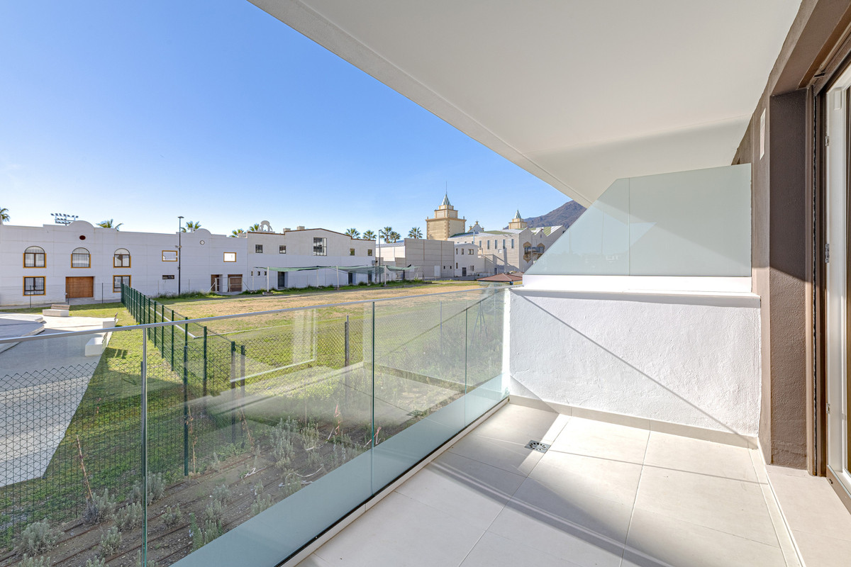 Huis te koop in Estepona | 3 slaapkamers H5315488