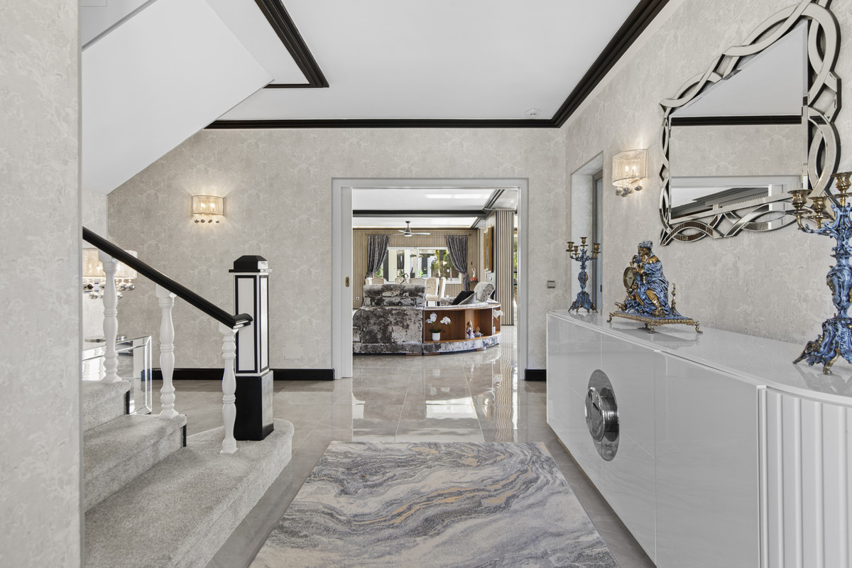 Huis te koop in Estepona | 5 slaapkamers H5315593