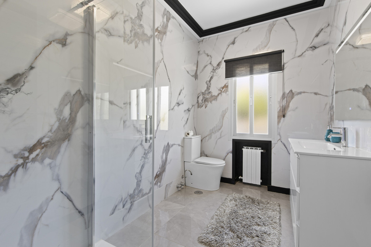 Huis te koop in Estepona | 5 slaapkamers H5315593