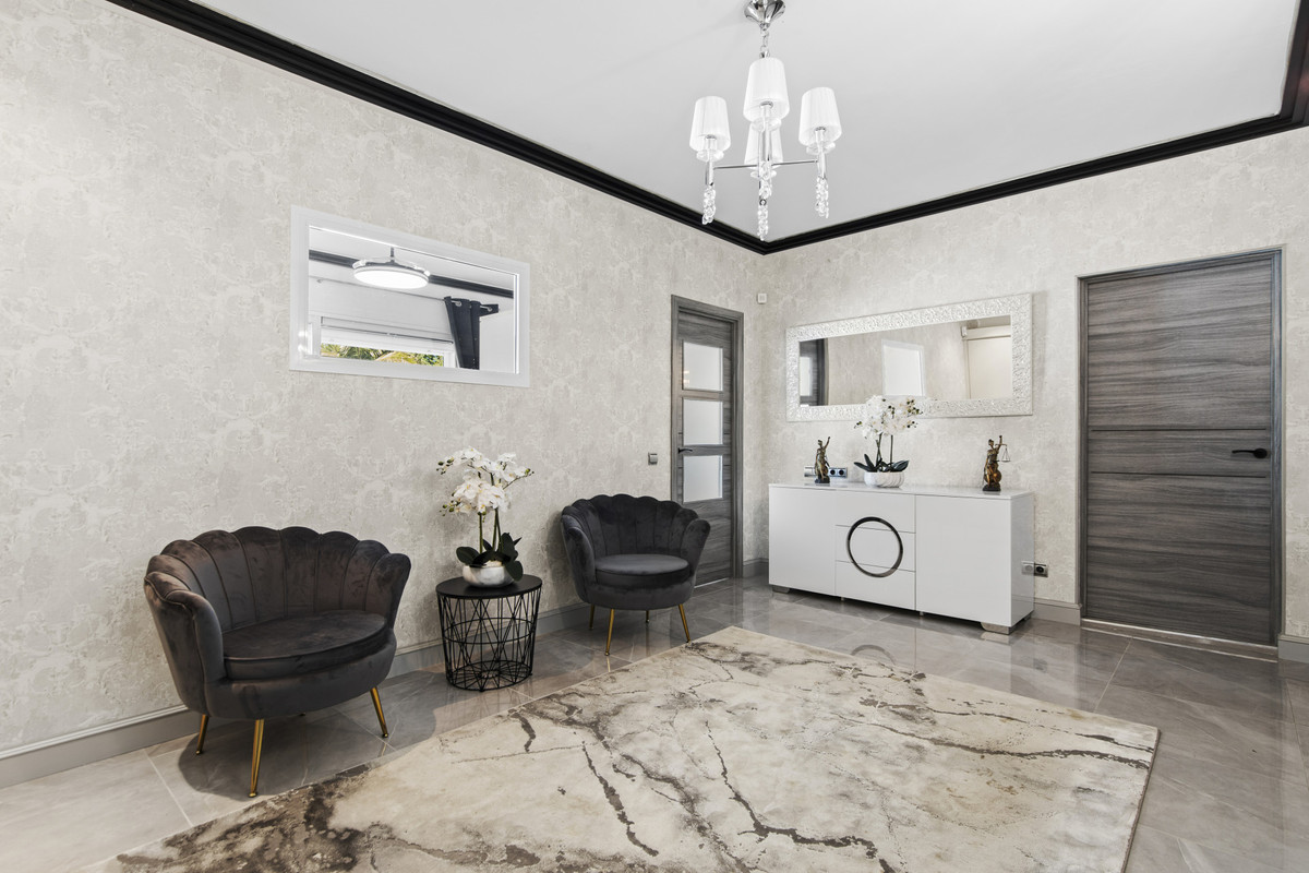 Huis te koop in Estepona | 5 slaapkamers H5315593