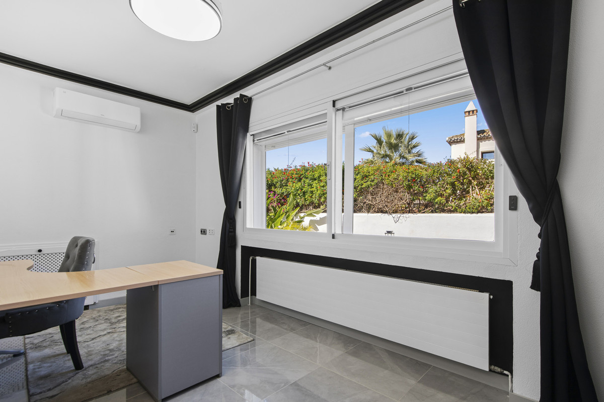 Huis te koop in Estepona | 5 slaapkamers H5315593