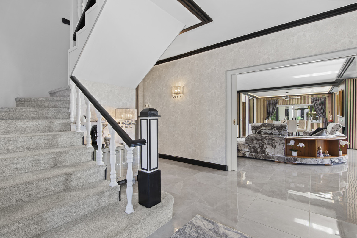 Huis te koop in Estepona | 5 slaapkamers H5315593