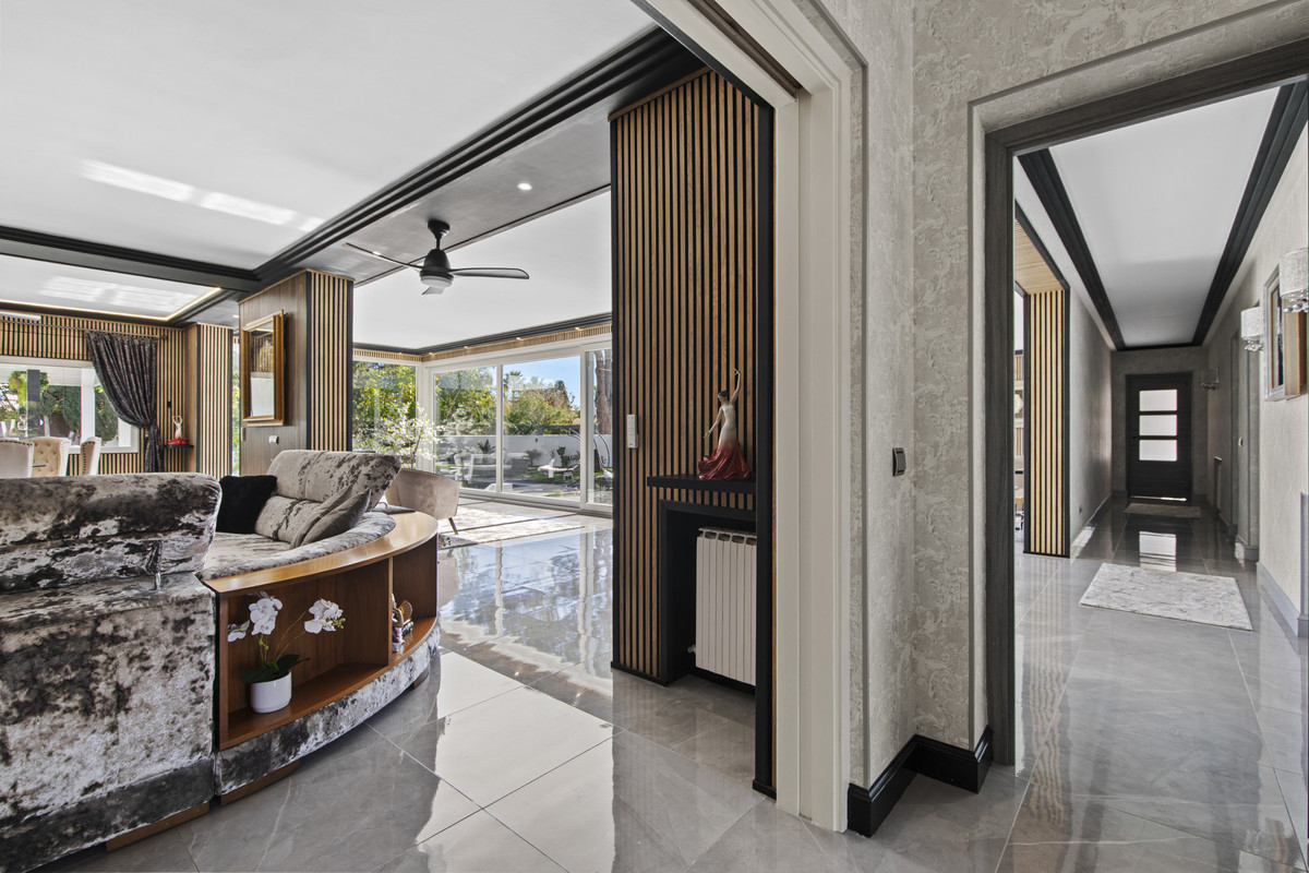 Huis te koop in Estepona | 5 slaapkamers H5315593