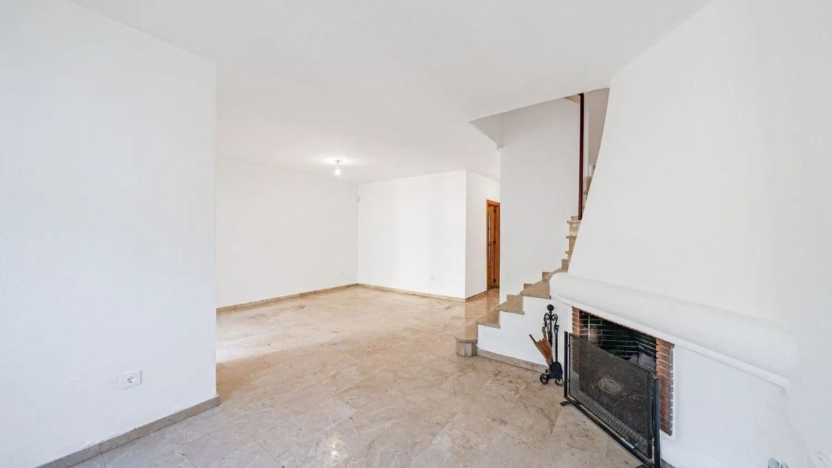 Huis te koop in Estepona | 3 slaapkamers H5316226