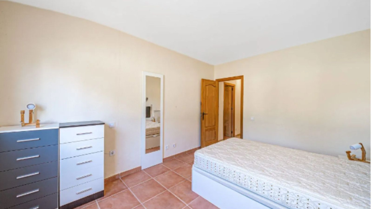 Huis te koop in Estepona | 3 slaapkamers H5316226