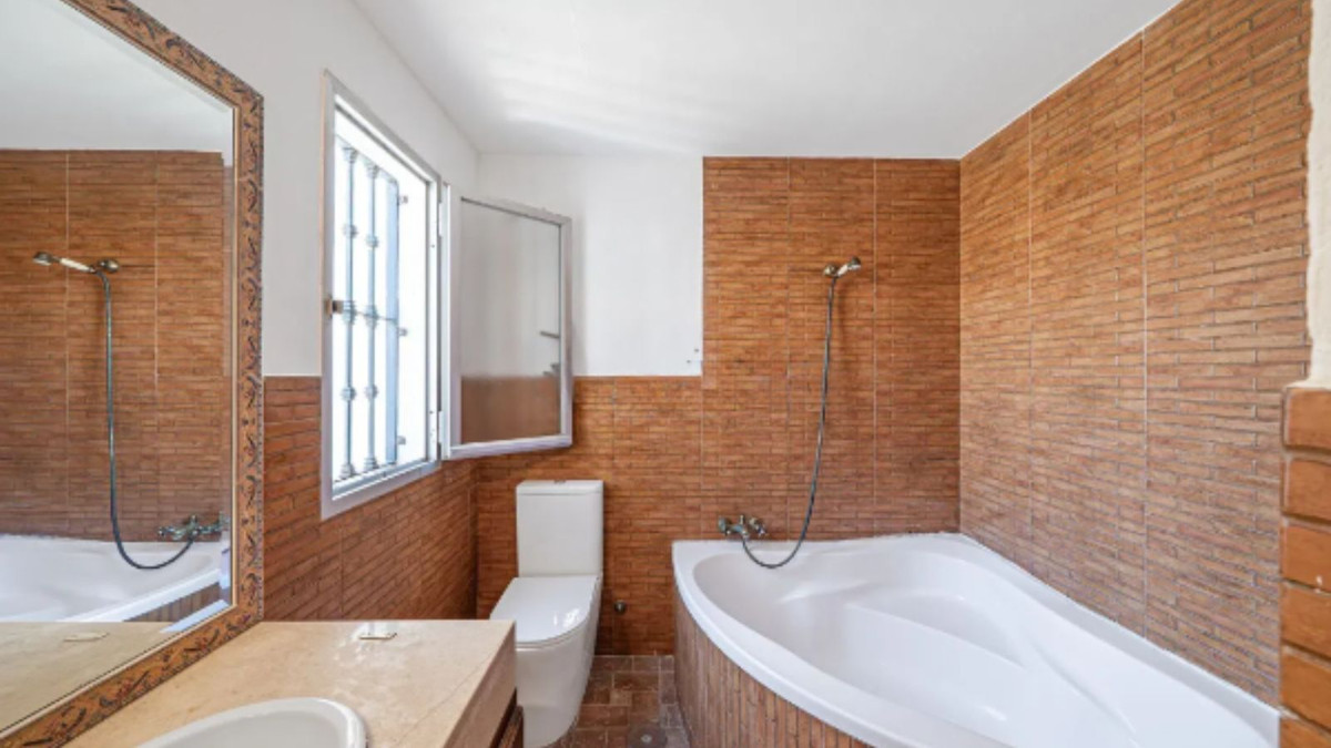 Huis te koop in Estepona | 3 slaapkamers H5316226