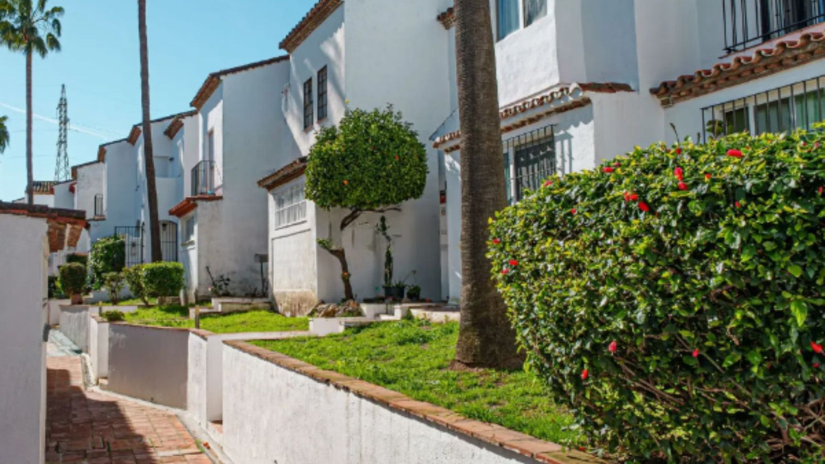 Huis te koop in Estepona | 3 slaapkamers H5316226