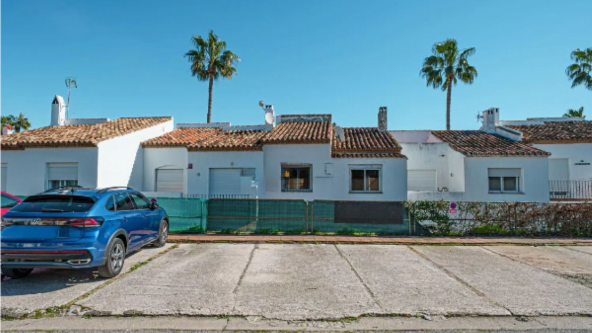 Huis te koop in Estepona | 3 slaapkamers H5316226