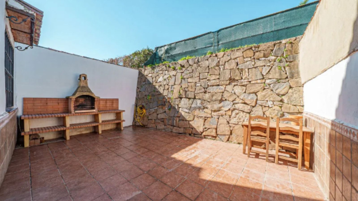 Huis te koop in Estepona | 3 slaapkamers H5316226