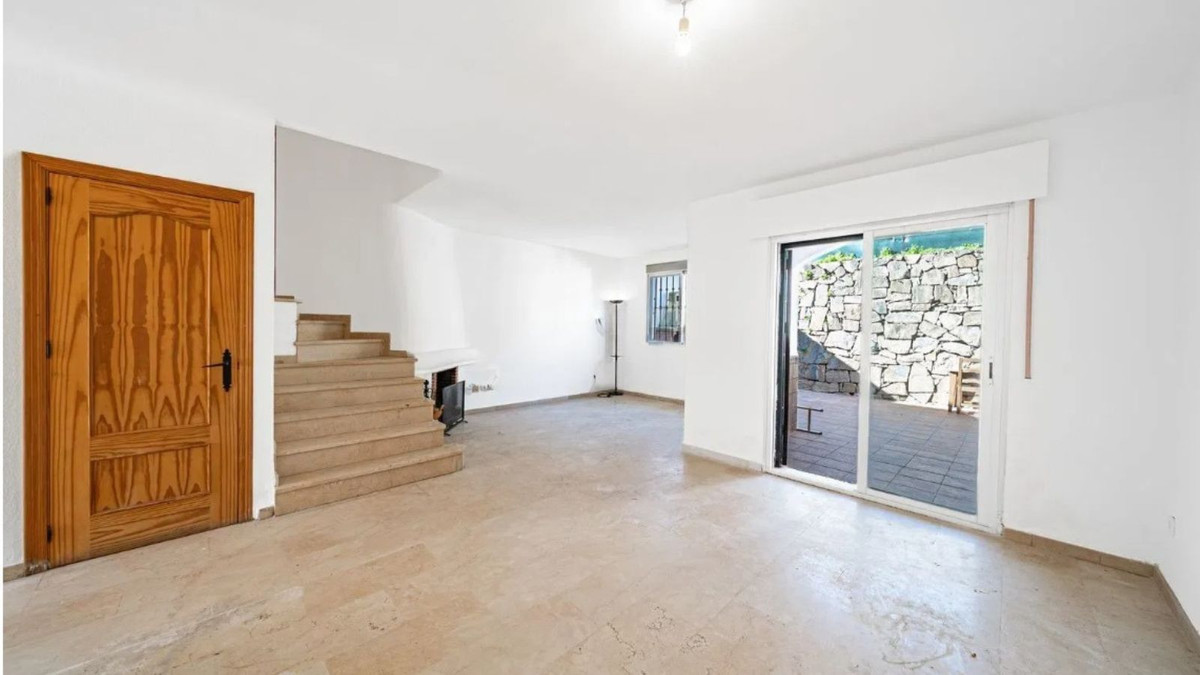 Huis te koop in Estepona | 3 slaapkamers H5316226