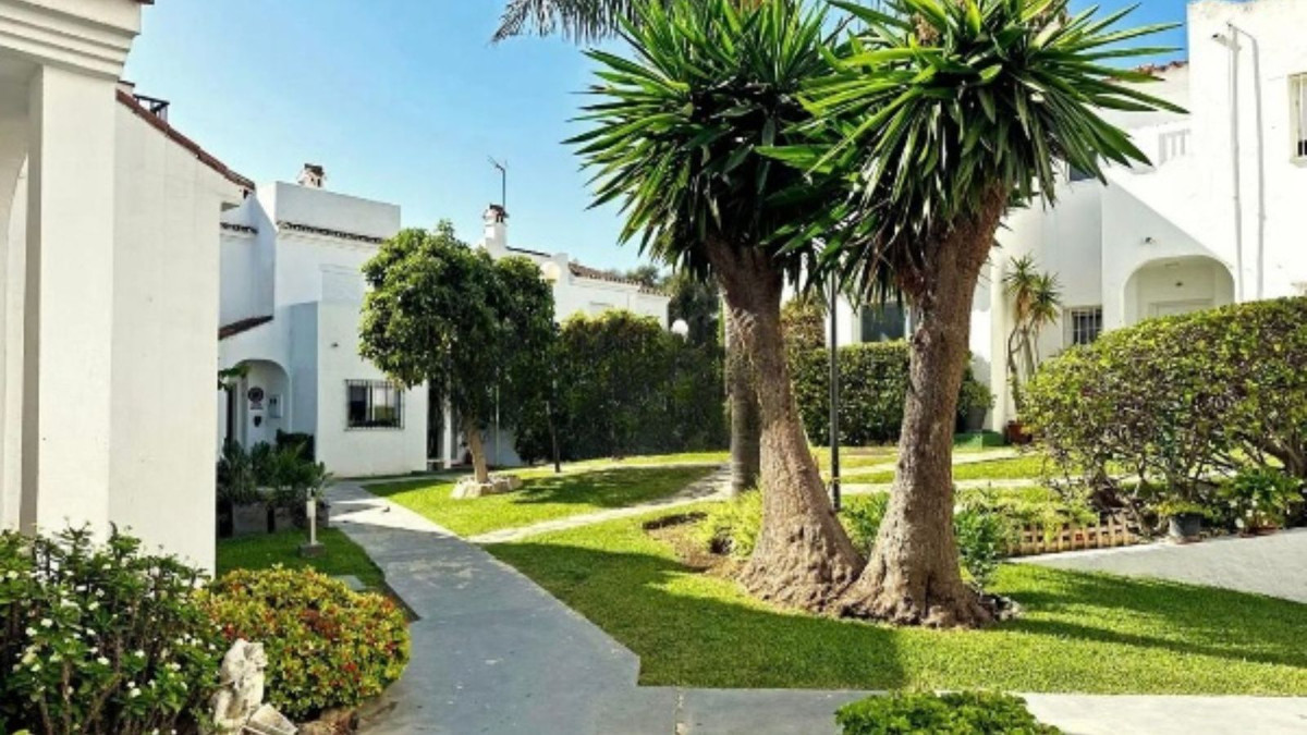 Huis te koop in Estepona | 3 slaapkamers H5316235