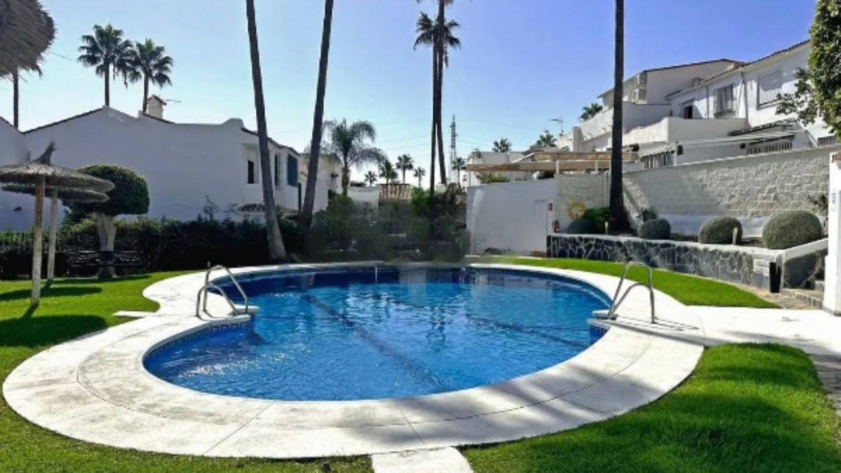Huis te koop in Estepona | 3 slaapkamers H5316235