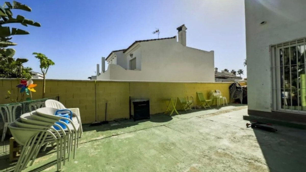Huis te koop in Estepona | 3 slaapkamers H5316235