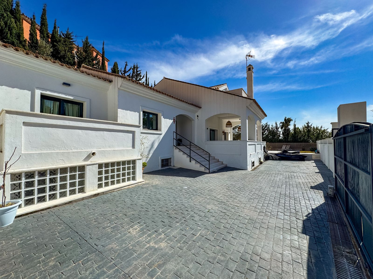 Huis te koop in Estepona | 5 slaapkamers H5316964