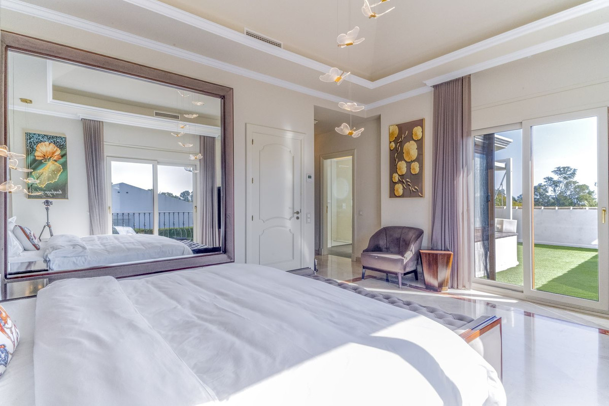 Huis te koop in Estepona | 5 slaapkamers H5318464