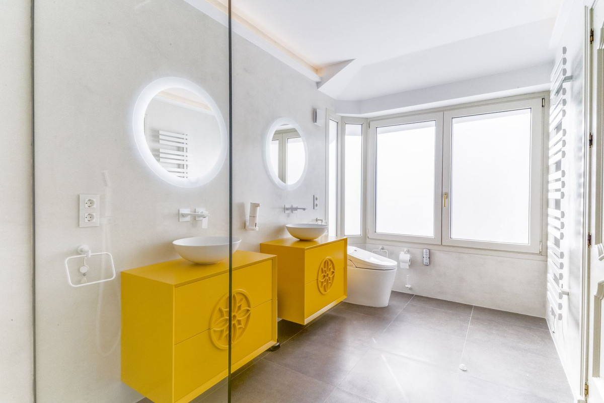 Huis te koop in Estepona | 5 slaapkamers H5318464