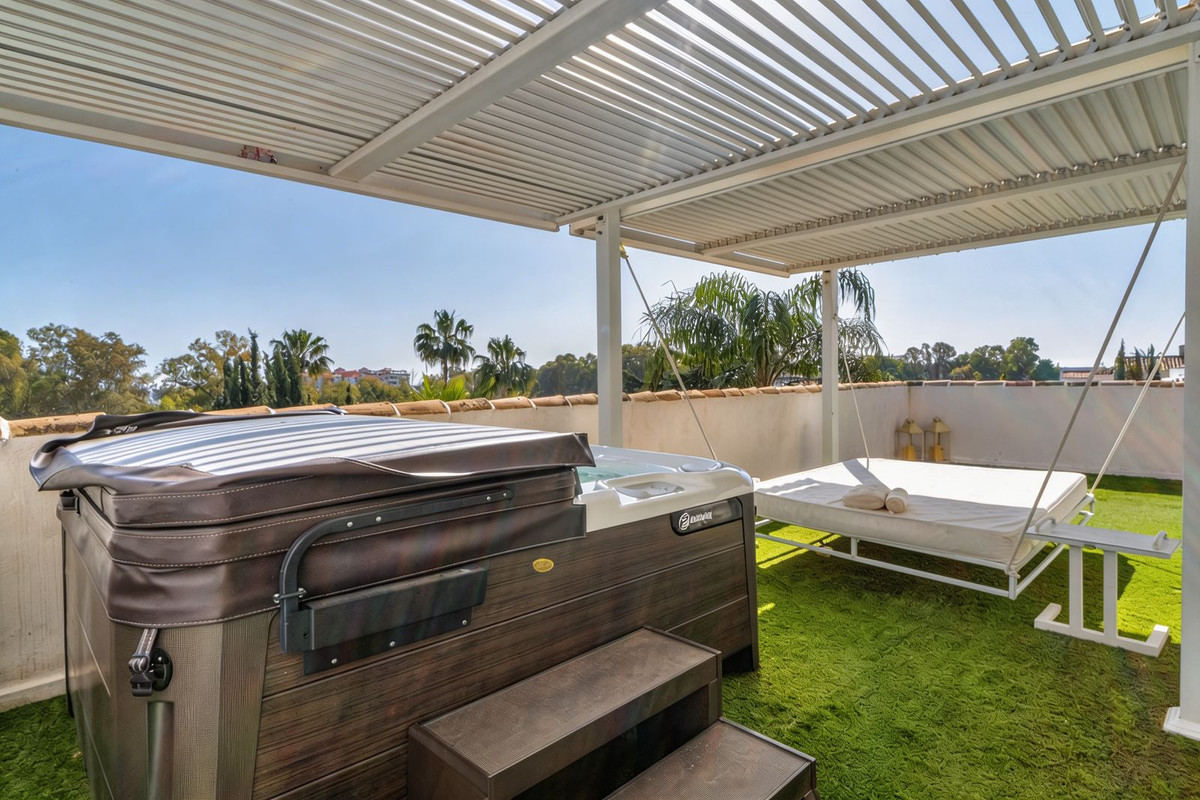 Huis te koop in Estepona | 5 slaapkamers H5318464