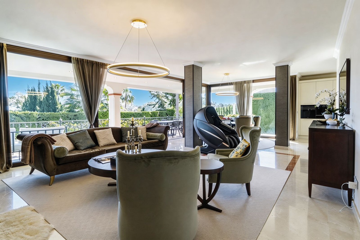 Huis te koop in Estepona | 5 slaapkamers H5318464