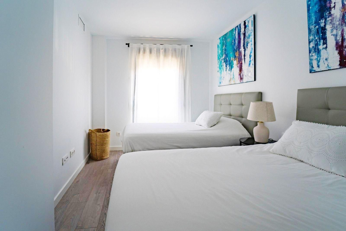 Huis te koop in Estepona | 3 slaapkamers H5318977