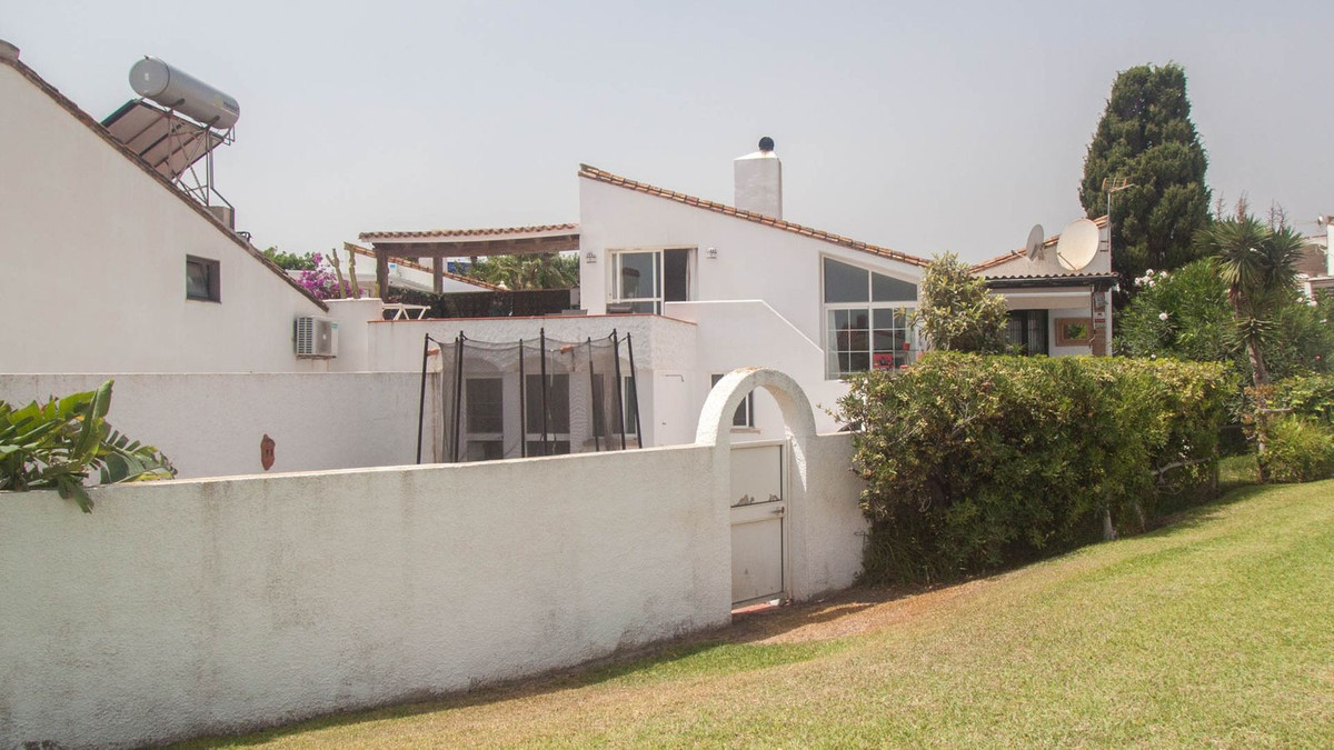 Huis te koop in Estepona | 3 slaapkamers H5320834