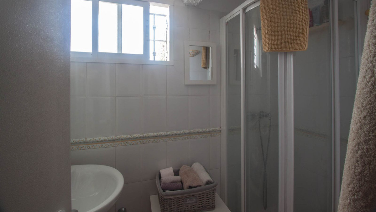Huis te koop in Estepona | 3 slaapkamers H5320834