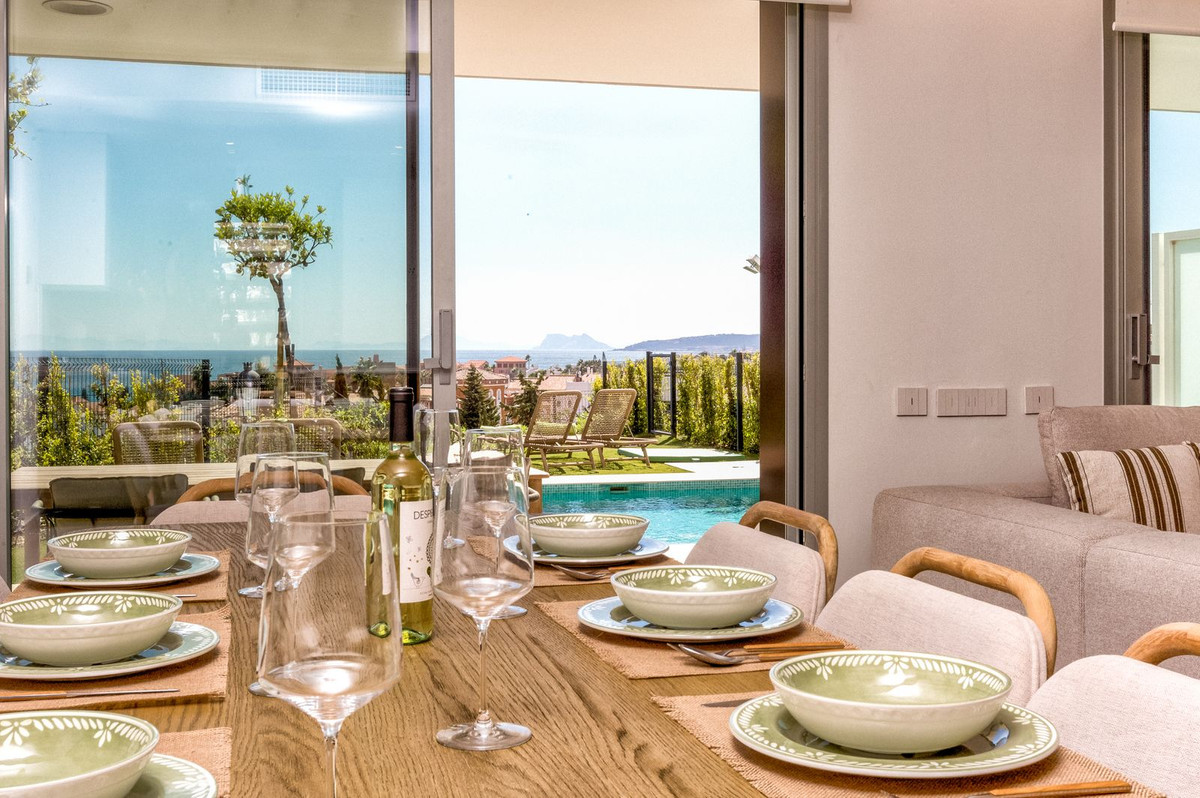 Huis te koop in Estepona | 4 slaapkamers H5321200