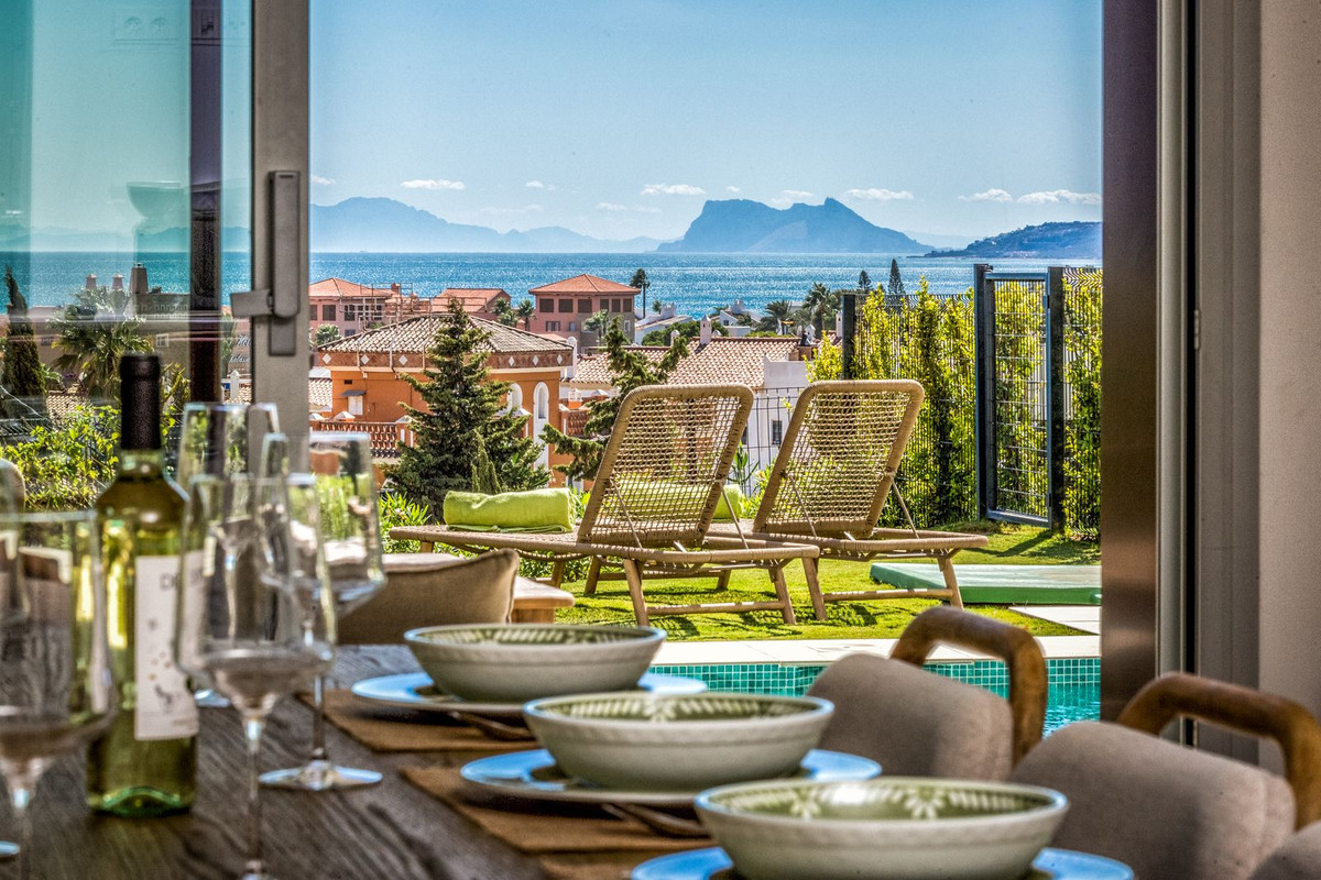 Huis te koop in Estepona | 4 slaapkamers H5321200