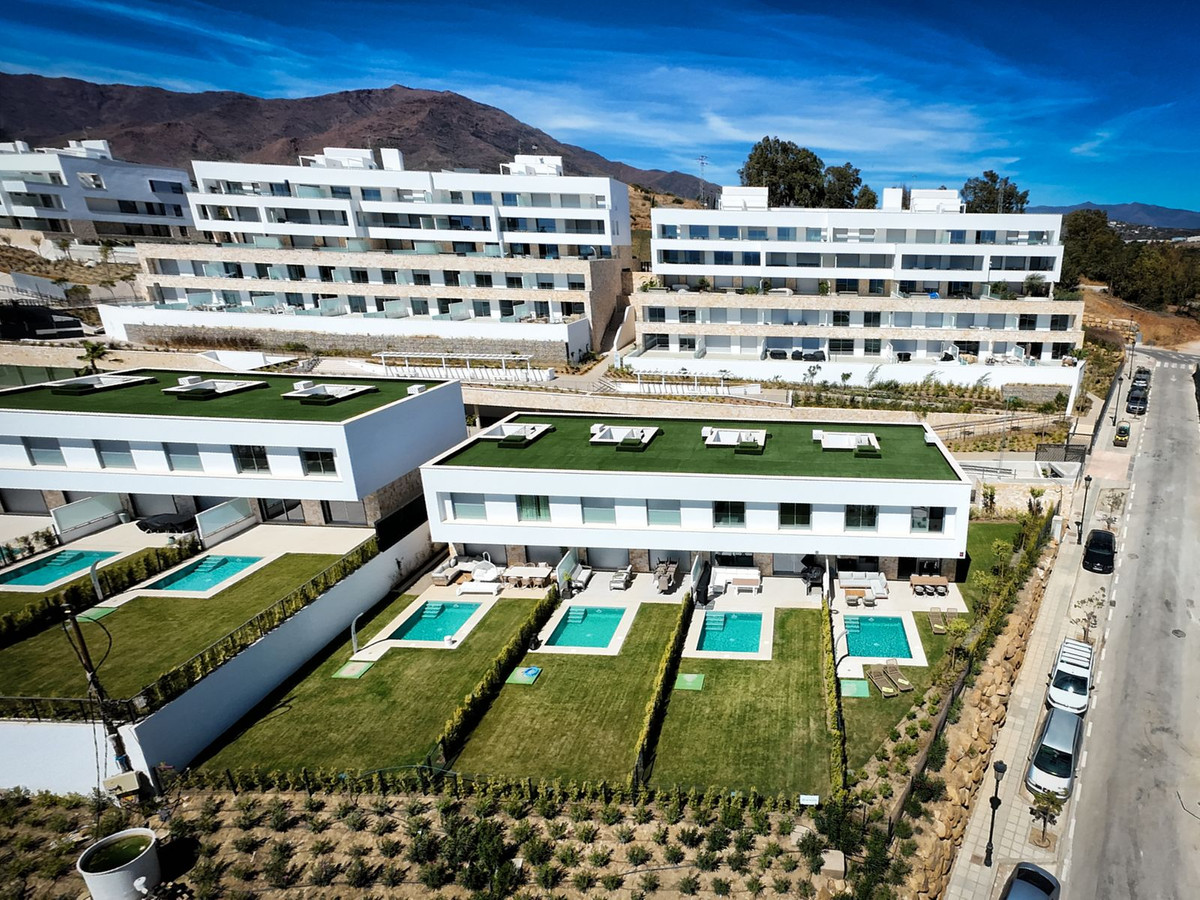 Huis te koop in Estepona | 4 slaapkamers H5321200